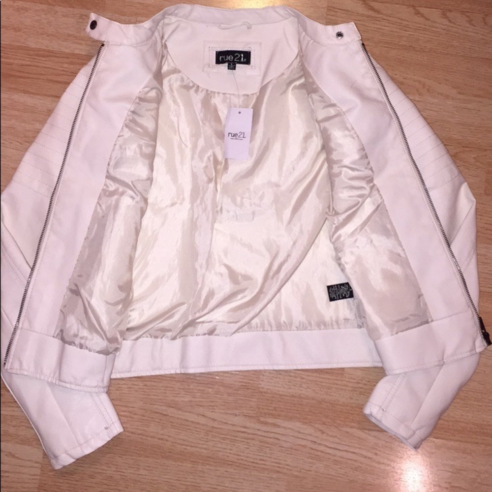 *NICE* Cream motojacket!! NEW🖤 - Picture 3 of 7